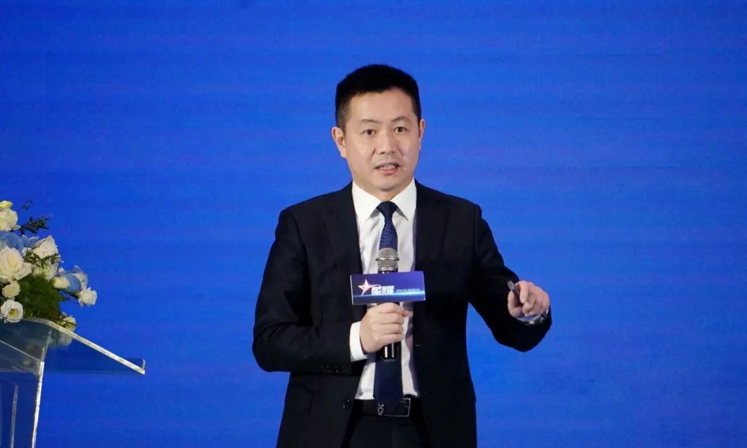 1713401066296857.jpg 2024圣堡龍?zhí)沾傻诎藢闷放拼髸A滿舉行2.jpg