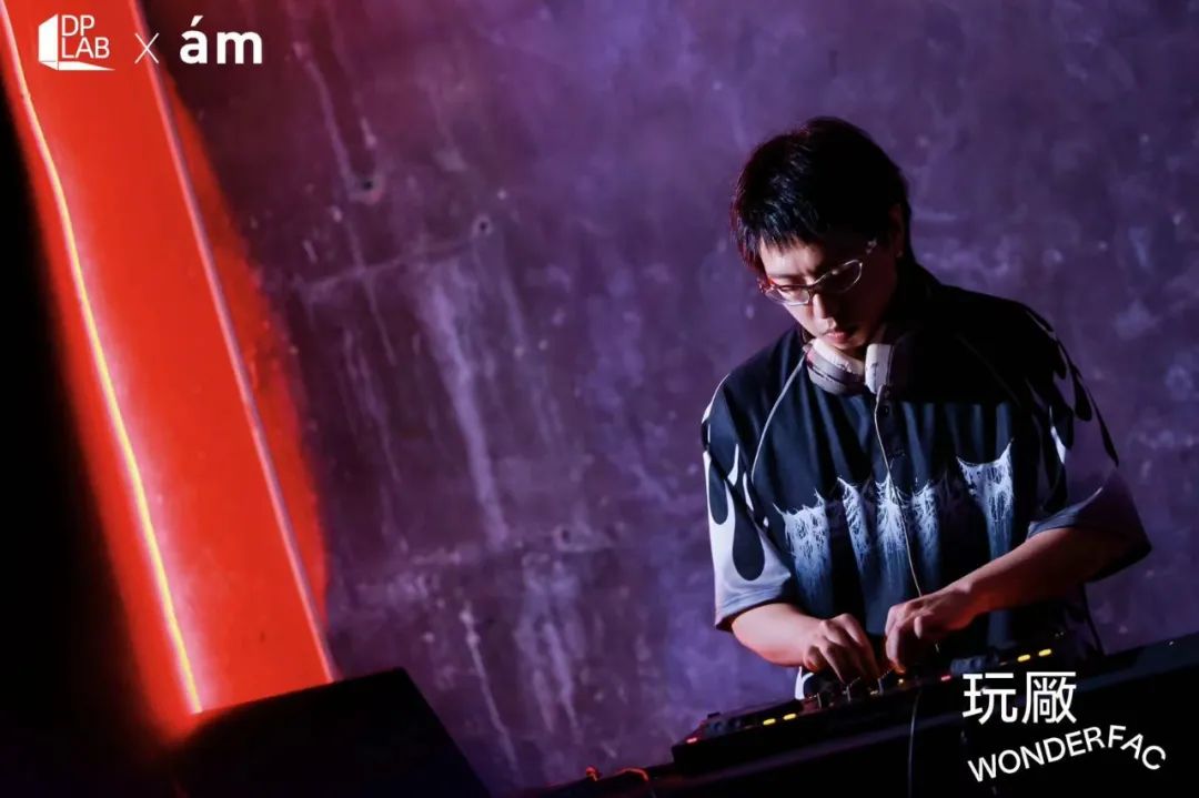 1745657559848447.jpg 表演9.jpg